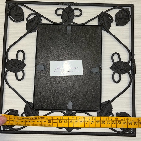 Metal mirror with leaves by home interiors - Picture 3 of 6